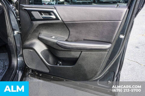 2025 Mitsubishi Outlander SE