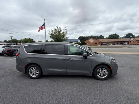 2023 Chrysler Pacifica Touring L