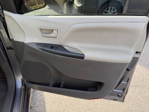 2018 Toyota Sienna L 7-Passenger