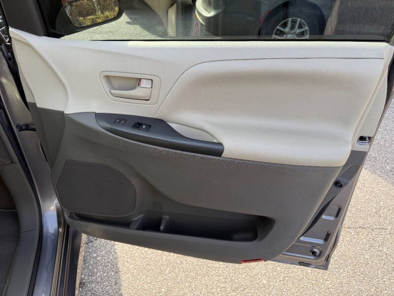 2018 Toyota Sienna L 7-Passenger