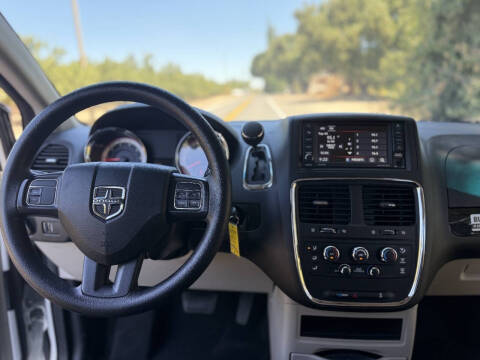 2017 Dodge Grand Caravan SE