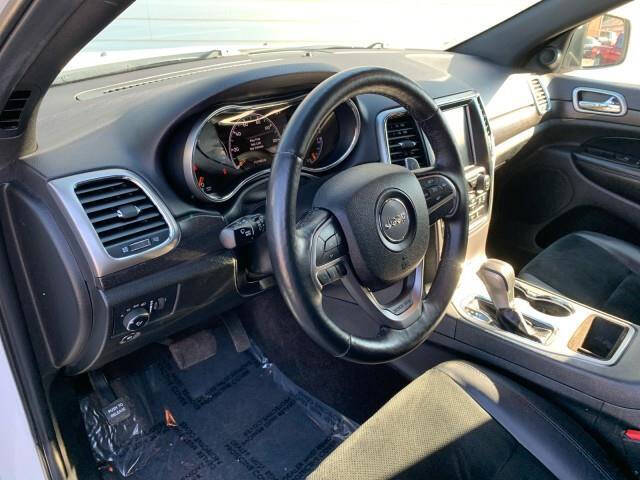 2017 Jeep Grand Cherokee Laredo