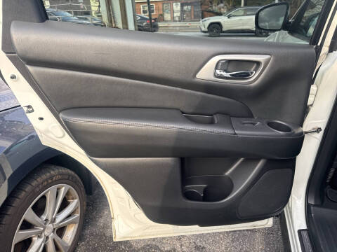 2014 Nissan Pathfinder Platinum