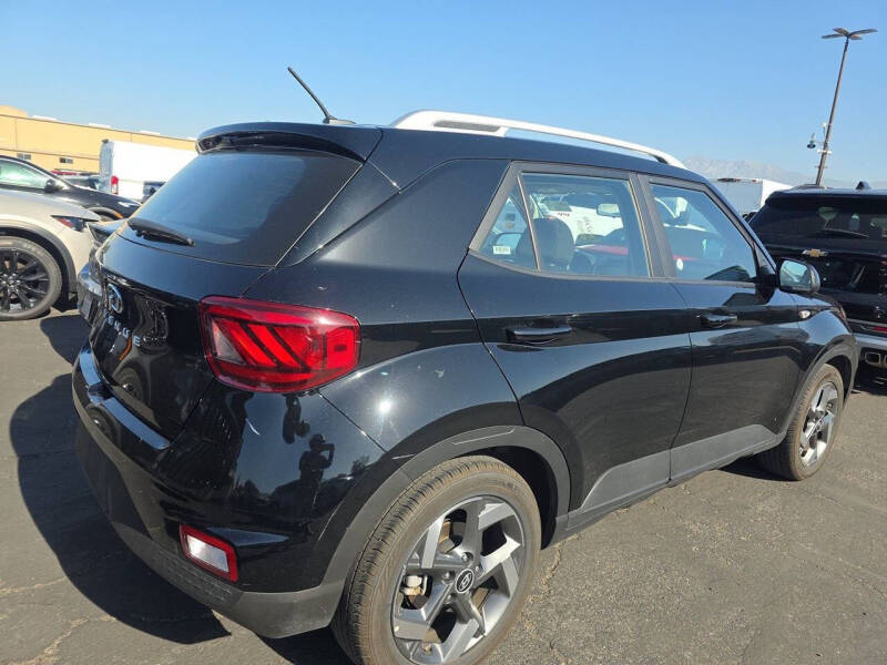 2025 Hyundai Venue SEL