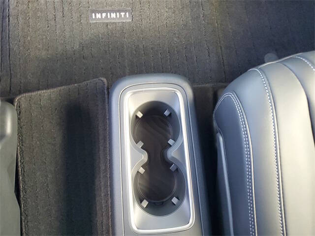 2026 Infiniti QX80 Pure