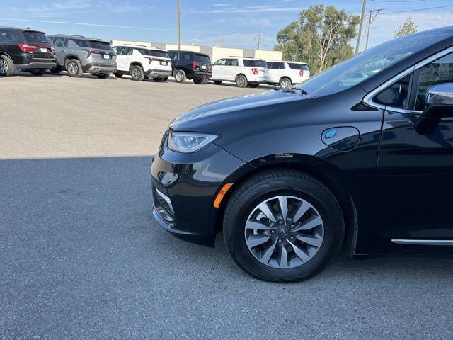 2023 Chrysler Pacifica Plug-In Hybrid Limited