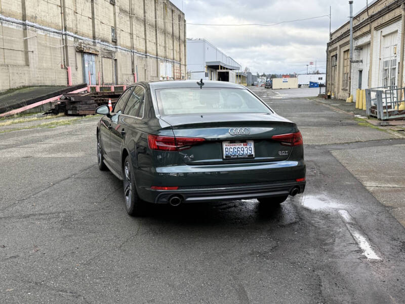 2017 Audi A4 2.0T quattro Premium Plus