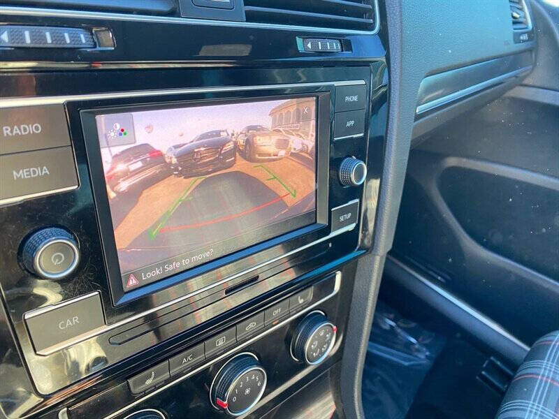 2018 Volkswagen Golf GTI S