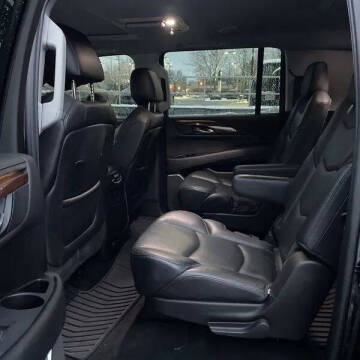 2018 Cadillac Escalade ESV Premium Luxury