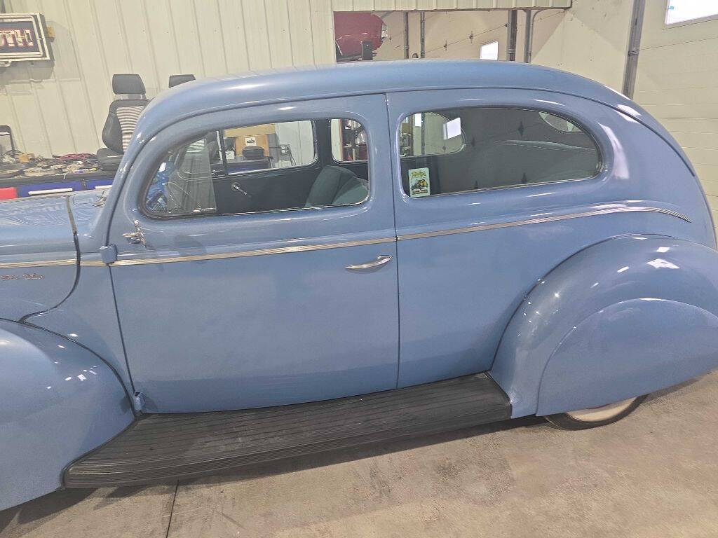 1940 Ford DELUXE V8 8