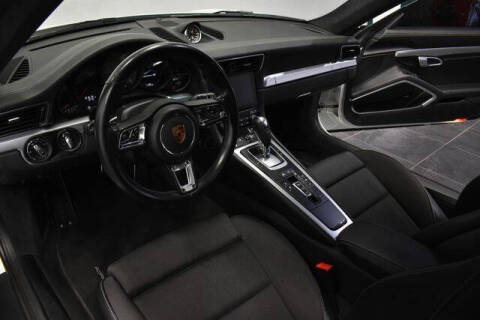 2017 Porsche 911 Carrera 4S