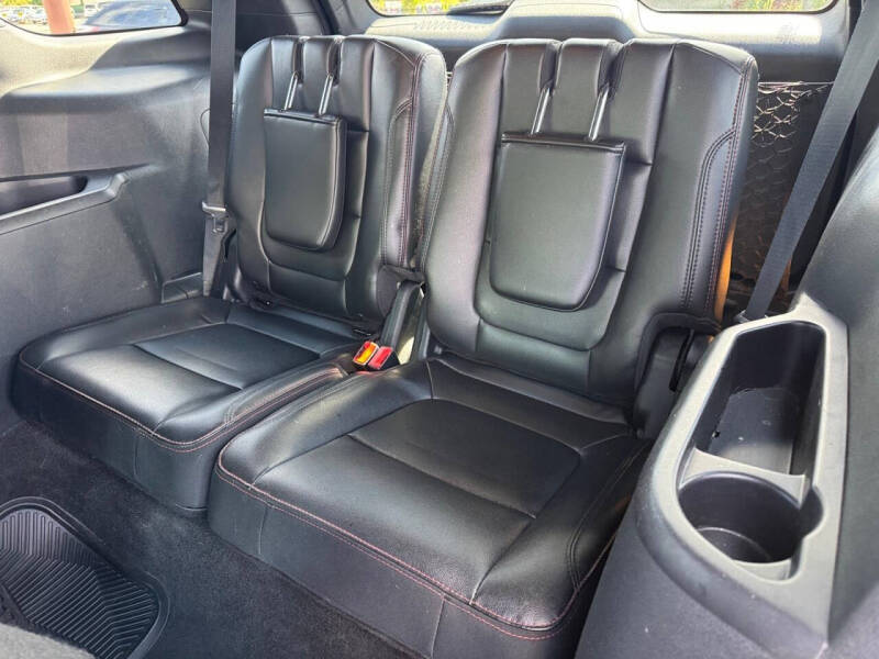 2017 Ford Explorer Sport