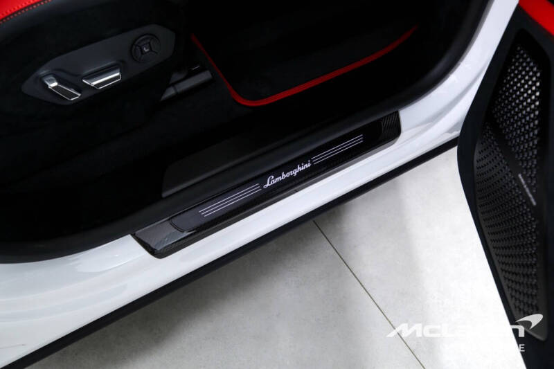 2023 Lamborghini Urus S