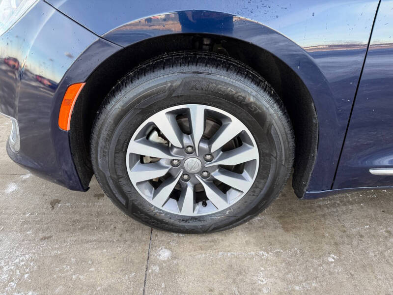 2020 Chrysler Pacifica Touring L Plus