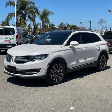 2018 Lincoln MKX for sale at 1-800 Get A Car in Mount Clemens MI