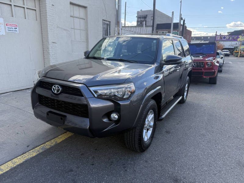 2017 Toyota 4Runner SR5 Premium's photo