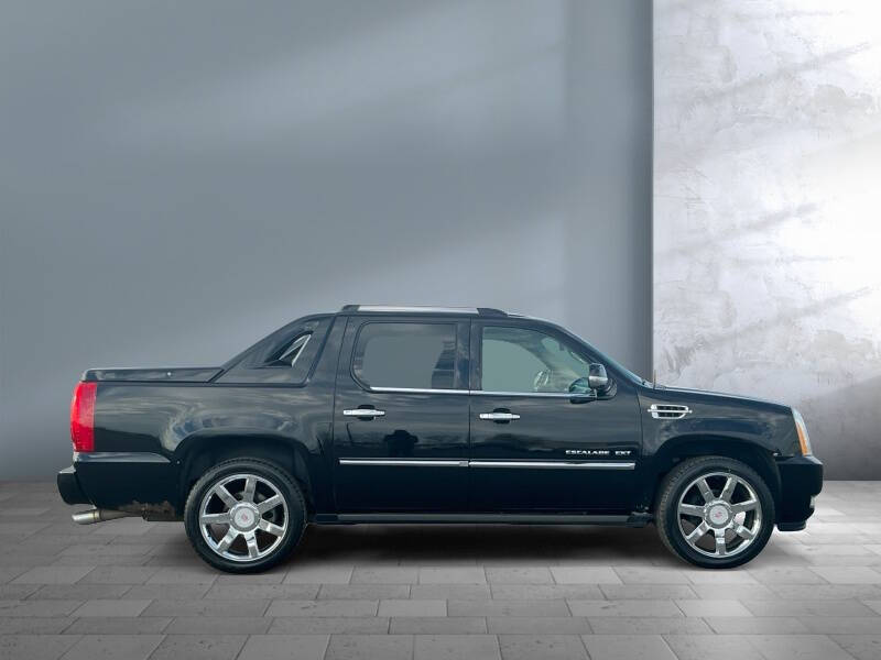 2011 Cadillac Escalade EXT Premium