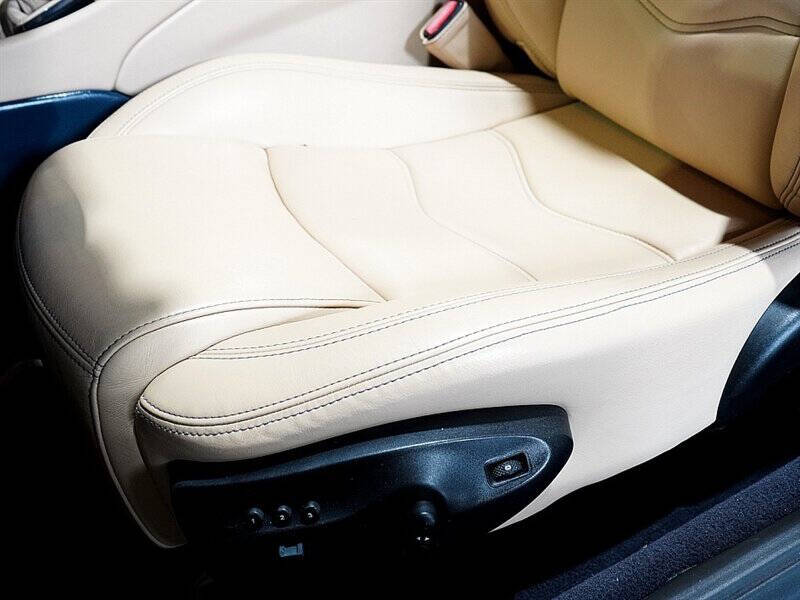 2014 Maserati GranTurismo 32