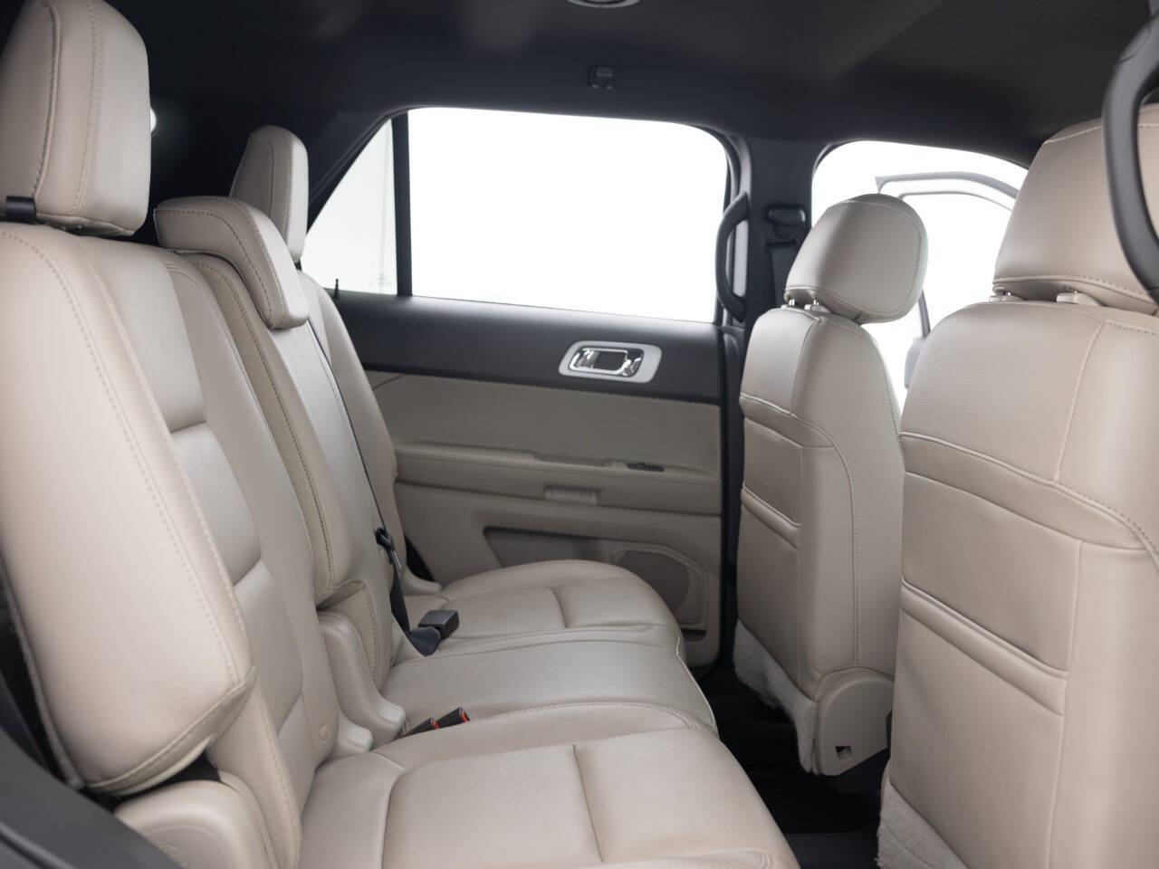 Used Car 2015 Ford Explorer  Xlt Awd 4dr Suv For Sale Under $10,000 In Coal City, Illinois