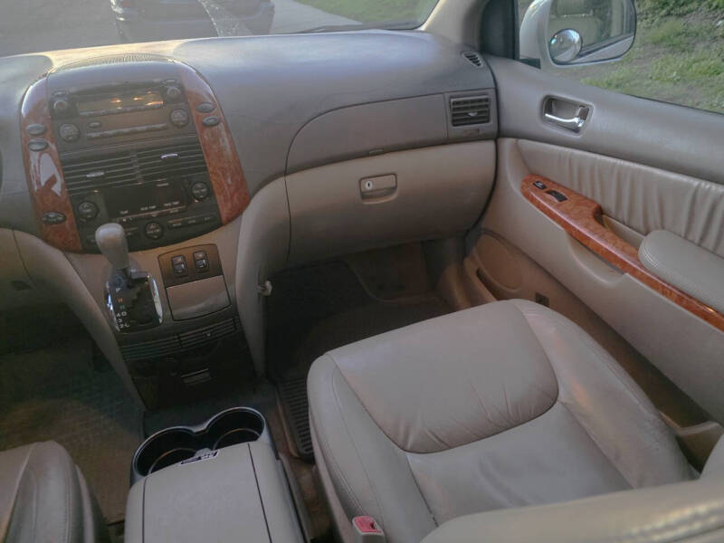 2008 Toyota Sienna XLE