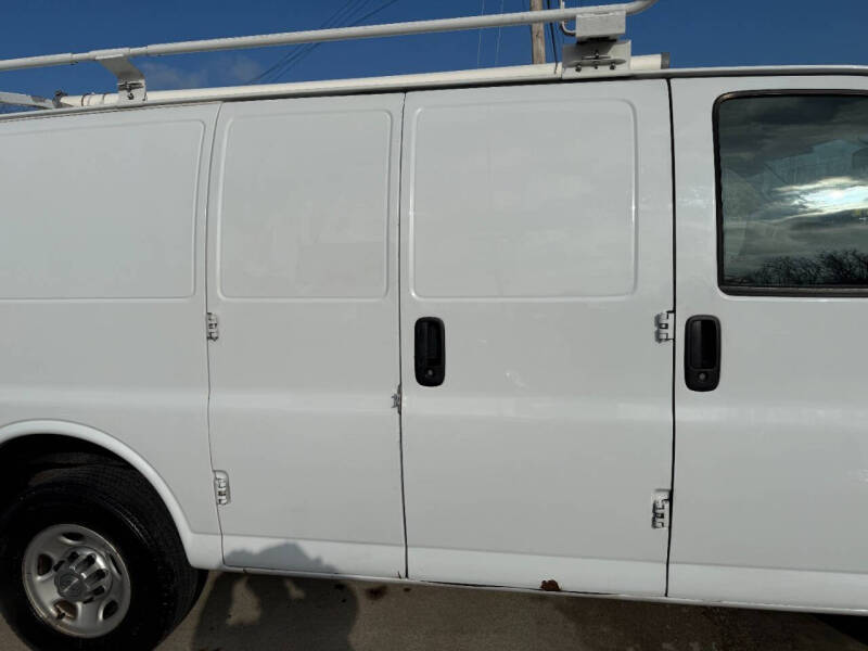 2017 Chevrolet Express 2500