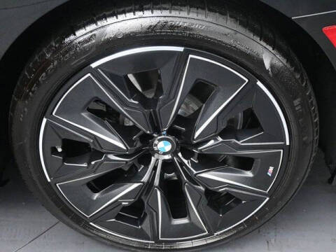 2023 BMW 7 Series 740i