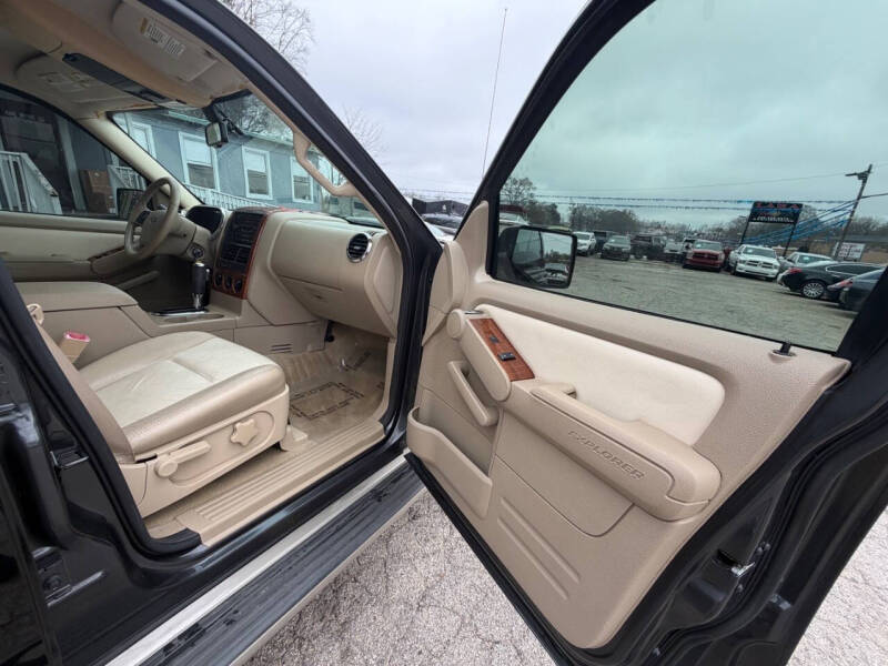 2007 Ford Explorer Eddie Bauer