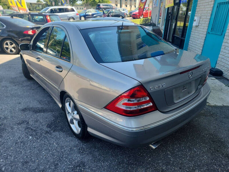 2005 Mercedes-Benz C-Class C230 Kompressor photo 16