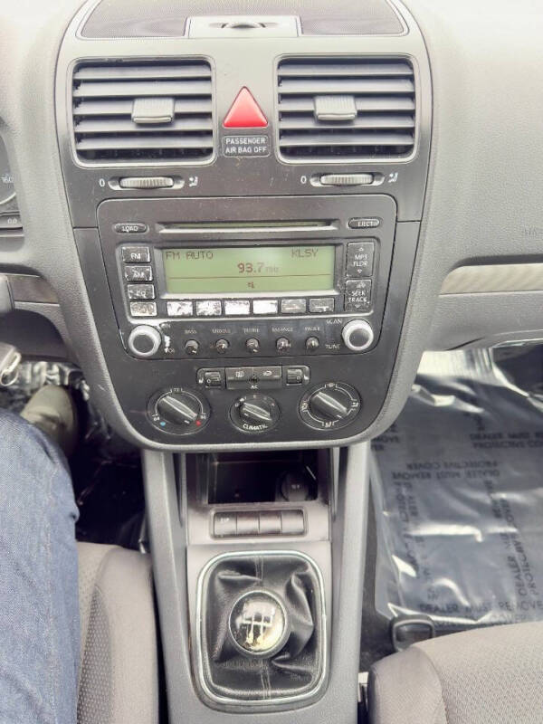 2006 Volkswagen Rabbit