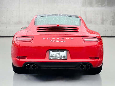 2015 Porsche 911 Carrera