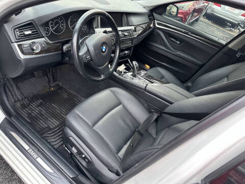 2016 BMW 5 Series 528i xDrive