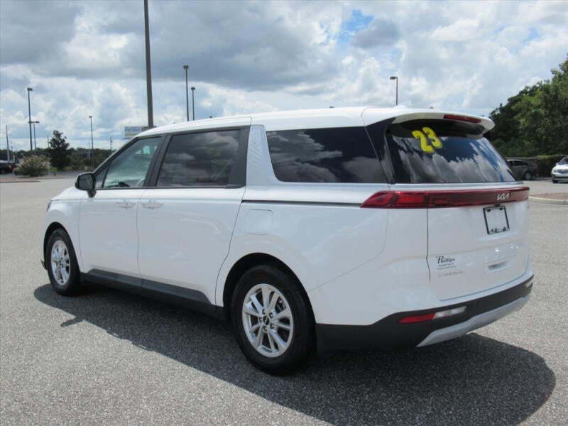 2023 Kia Carnival