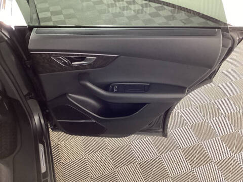 2019 Audi Q8 quattro Prestige 55 TFSI