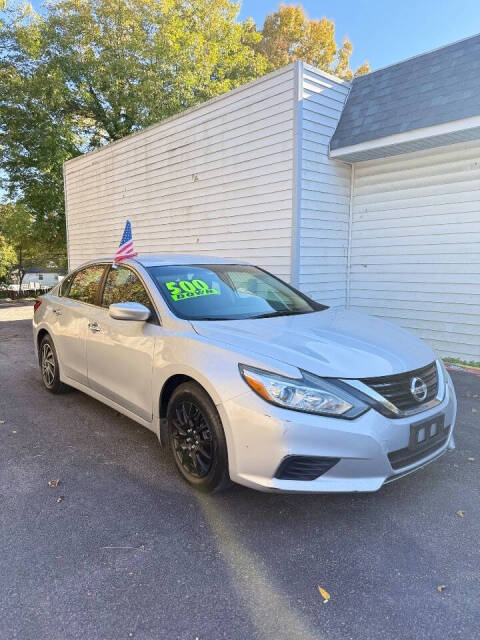 2018 Nissan Altima for sale at Joes Blvd Auto Sales in Hopewell, VA