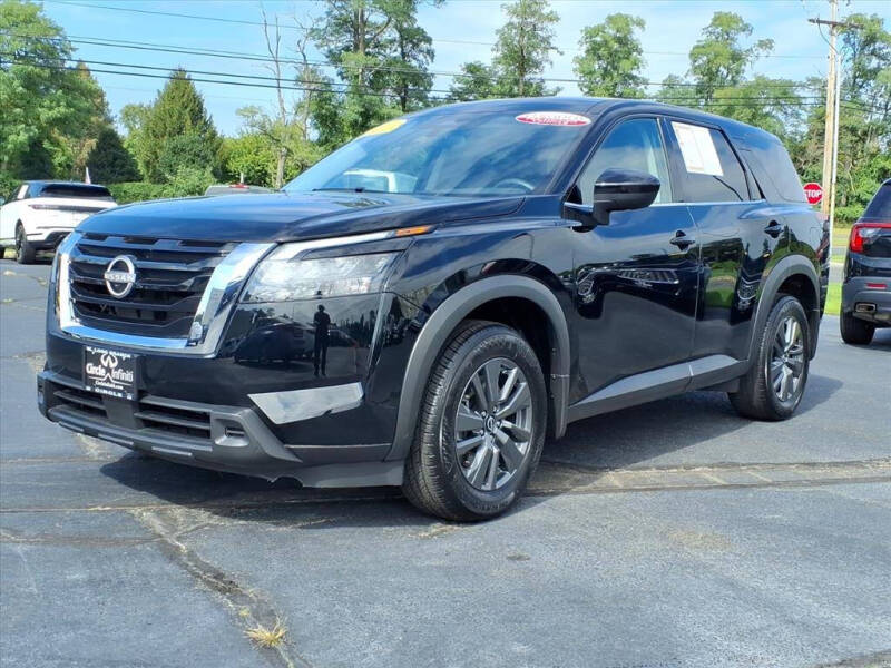 2024 Nissan Pathfinder S