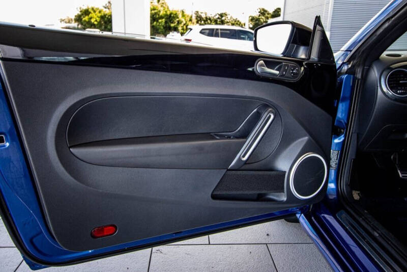 2014 Volkswagen Beetle Convertible