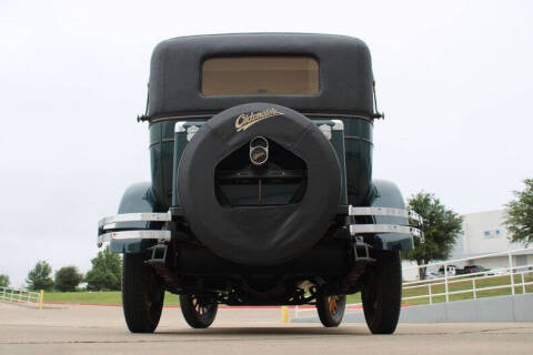 1927 Oldsmobile Sedan