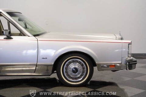 1984 Lincoln Town Car