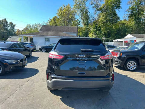 2021 Ford Edge SE