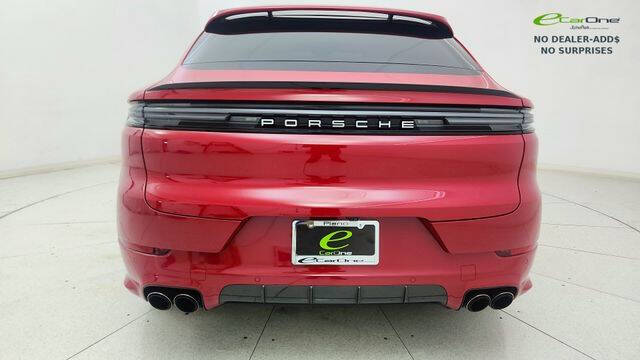 2024 Porsche Cayenne S Coupe