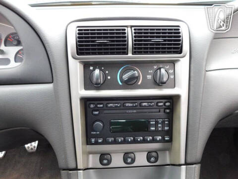 2004 Ford Mustang Mach 1 Premium