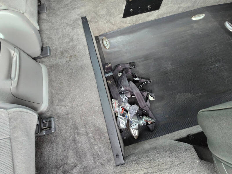 2019 Toyota Sienna LE Mobility 7-Passenger