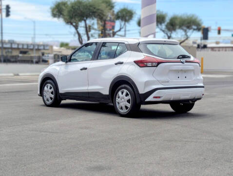 2021 Nissan Kicks S
