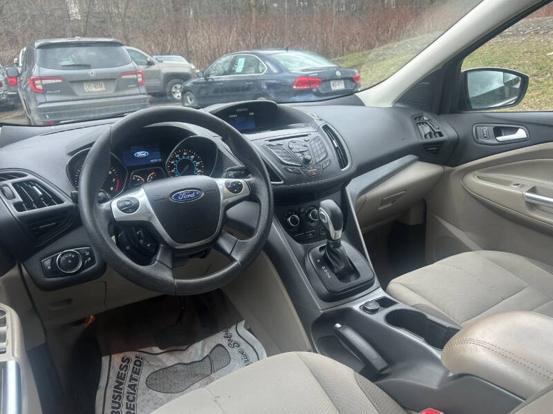 2015 Ford Escape SE