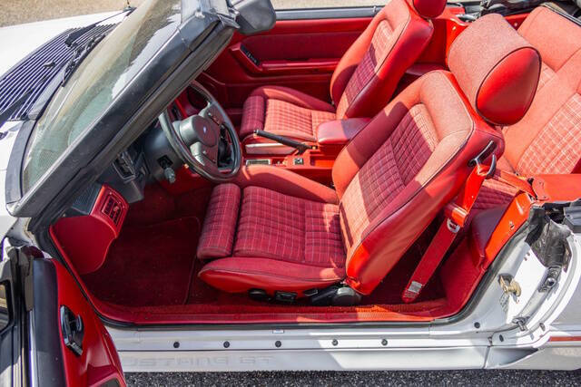 1987 Ford Mustang GT
