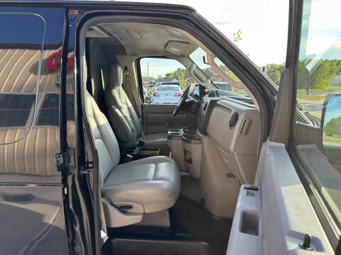 2009 Ford E-Series E-150