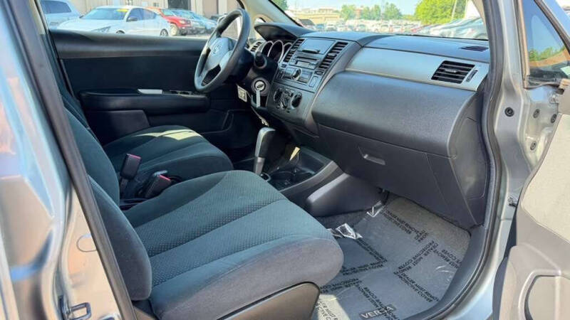 2012 Nissan Versa 1.8 S