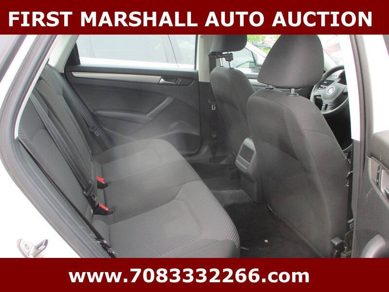 2012 Volkswagen Passat S PZEV