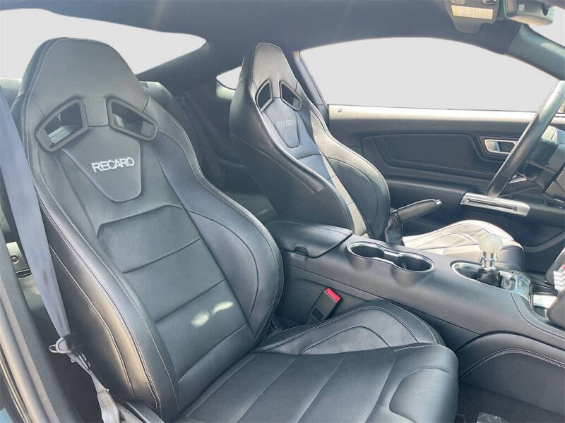 2022 Ford Mustang Mach 1