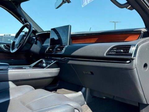 2023 Lincoln Navigator Reserve